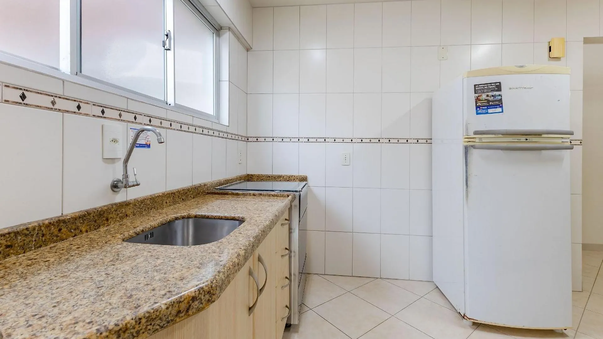 Amplo Apartamento A 50 Metros Da Praia De Bombinhas